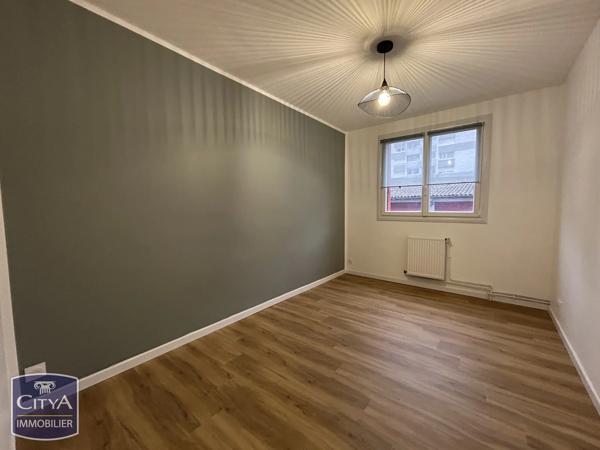 Appartement à vendre 3 pièces 60.8m² Laval (53000)
