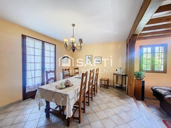 Maison familiale 5 chambres sur sous-sol complet avec environnement privilégié