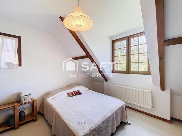 Maison familiale 5 chambres sur sous-sol complet avec environnement privilégié