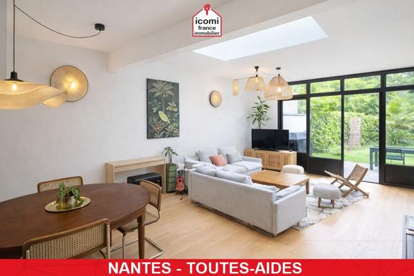A VENDRE - MAISON EN REZ DE JARDIN ENTIEREMENT RENOVEE EN 2021 - PIECE DE VIE TRIPLE AVEC ACCES TERRASSE - STORE BAN - 3/5 CHAMBRES - GARAGE - RARE