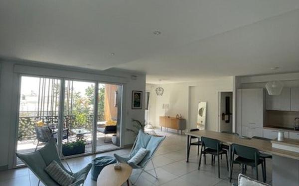 Appartement à vendre    3 pièces • 79,52 m2 Les Sables-d'Olonne