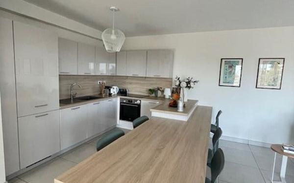 Appartement à vendre    3 pièces • 79,52 m2 Les Sables-d'Olonne