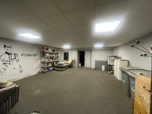 Saint-Étienne (42000) GARAGE + LOCAL 100M2 Bergson