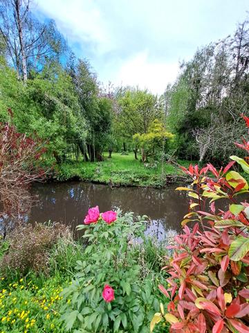 MAISON ET SON PARC ARBORÉ DANS LA VALLEE DE LA JUINE