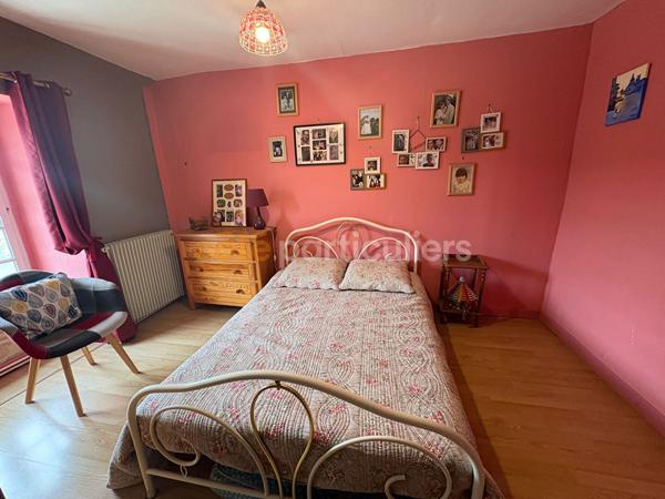 Vente
                Maison79 m² - 3 Pièces -
                    MEZIDON VALLEE D AUGE (14270)