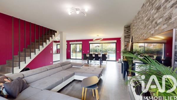 Maison à vendre 6 pièces 209 m² Brie-Comte-Robert