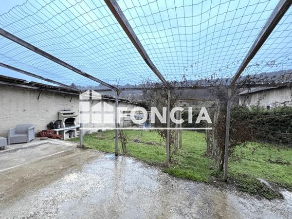 Location Appartement 3 pièces 86.96 m² - Saint Geoire En Valdaine 38620