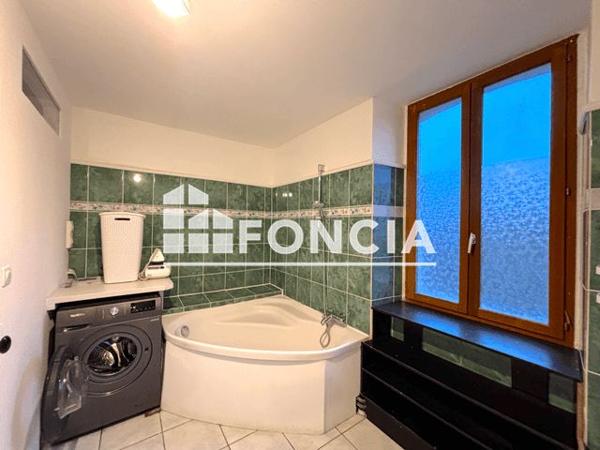 Location Appartement 3 pièces 86.96 m² - Saint Geoire En Valdaine 38620