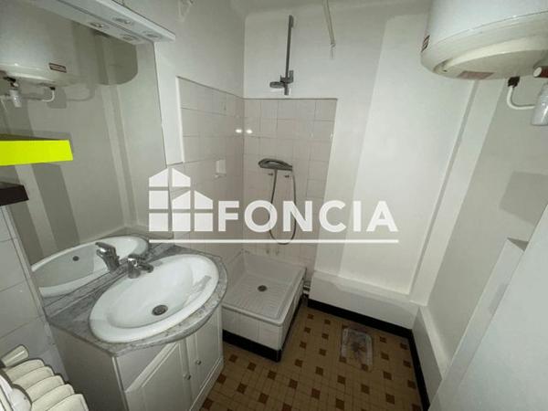 Location Studio 17.19 m² - 36 AVENUE BERTHELOT Lyon 69007