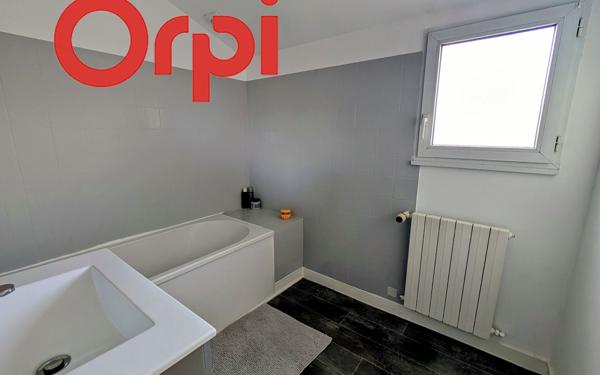 Maison à vendre    4 pièces •  Saint-Agnant