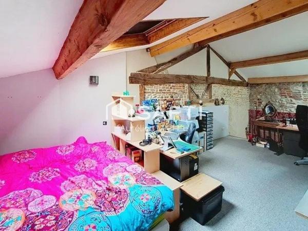 Spacieuse maison familiale de village avec combles aménageables