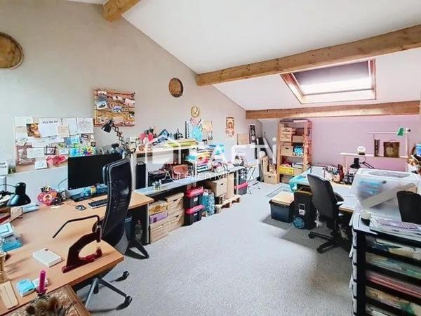 Spacieuse maison familiale de village avec combles aménageables