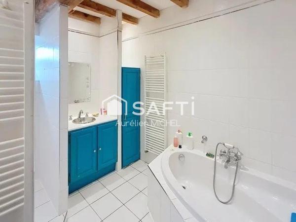 Spacieuse maison familiale de village avec combles aménageables