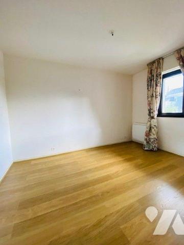 Appartement à Vendre à Perros-Guirec (22700) en Côtes-d'Armor (22) de 44 m² habitables, deux pi...