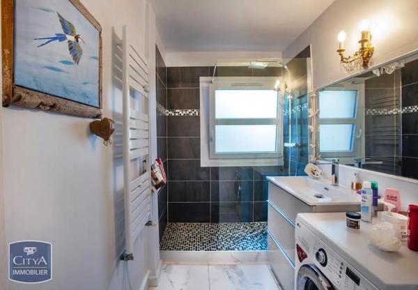 Appartement à vendre 3 pièces 59m² Fréjus (83600)