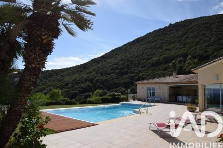 Maison à vendre 7 pièces 352 m² Cavalaire-sur-Mer