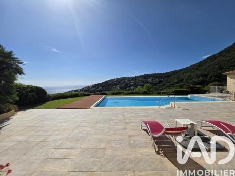 Maison à vendre 7 pièces 352 m² Cavalaire-sur-Mer