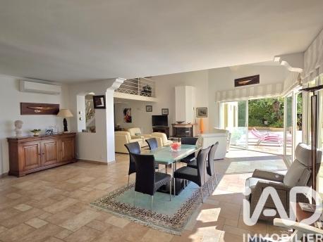 Maison à vendre 7 pièces 352 m² Cavalaire-sur-Mer