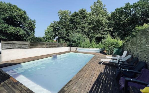 Maison à vendre    5 pièces •  Dax