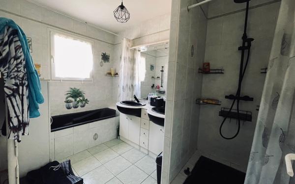 Maison à vendre    5 pièces •  Dax