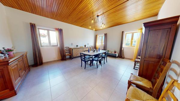 Maison familiale avec fort potentiel – Jardin sans vis-à-vis – Grigny