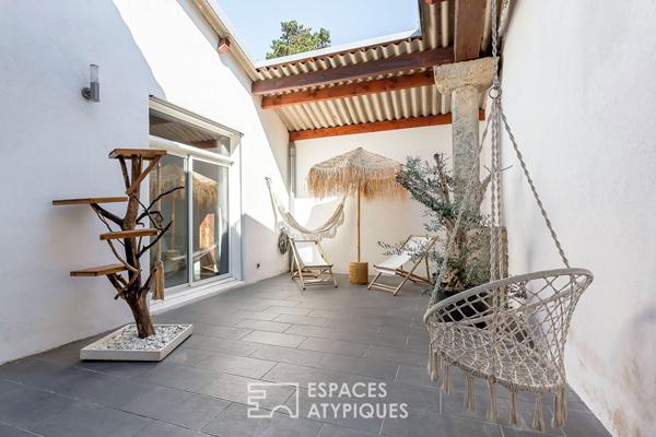 Maison ancienne rénovée avec patio privatif
