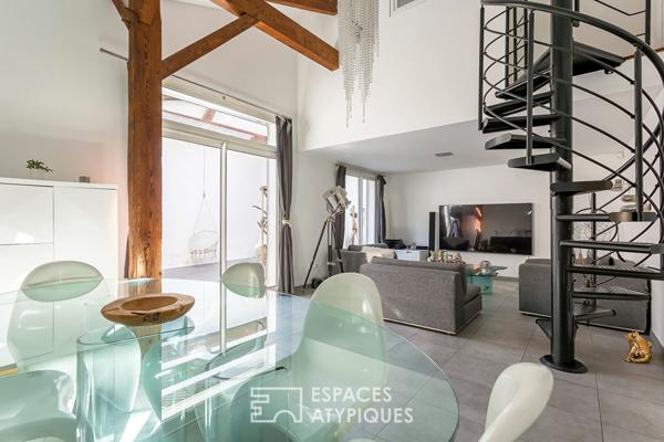 Maison ancienne rénovée avec patio privatif