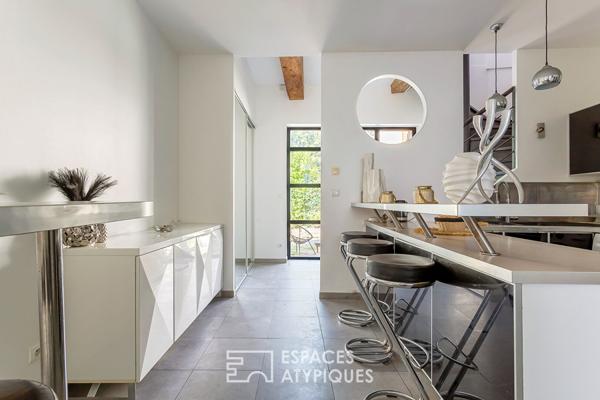 Maison ancienne rénovée avec patio privatif