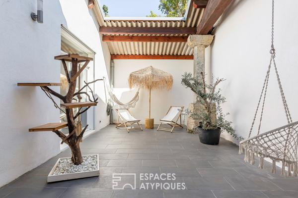 Maison ancienne rénovée avec patio privatif