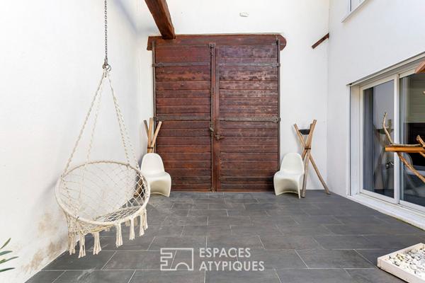 Maison ancienne rénovée avec patio privatif