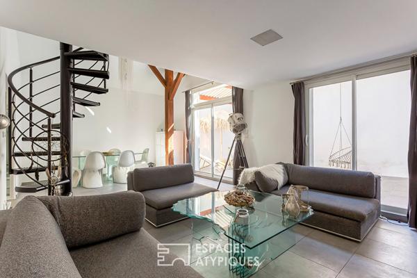 Maison ancienne rénovée avec patio privatif