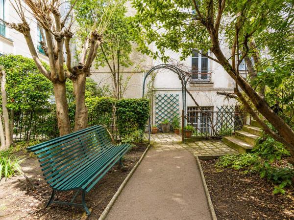 GRAND STUDIO - QUARTIER MOUFFETARD - CALME ABSOLU ET LUMINEUX