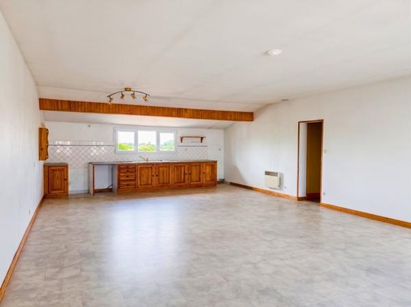 Immeuble à vendre 145 800 € Jonzac 240 m² DPE F