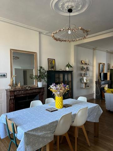 CHATEAUROUX - Centre ville - Maison de type 8 - Jardin - Garage