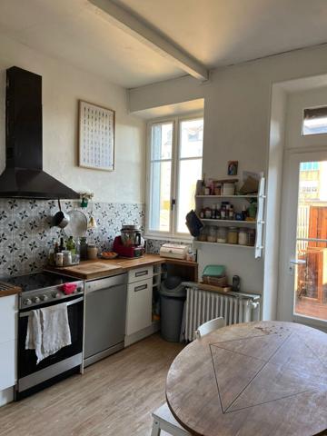 CHATEAUROUX - Centre ville - Maison de type 8 - Jardin - Garage