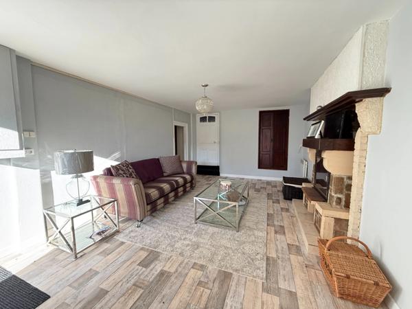 EN EXCLUSIVITE ! Corps de ferme avec maison d'habitation de 89m² sur terrain de 2hectares 2188m² 125 000 €