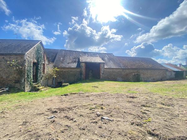EN EXCLUSIVITE ! Corps de ferme avec maison d'habitation de 89m² sur terrain de 2hectares 2188m² 125 000 €
