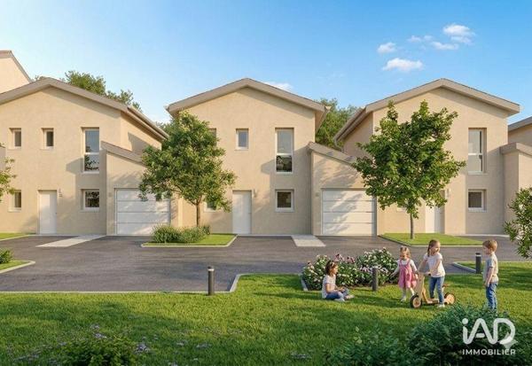 Maison à vendre 4 pièces 93 m² Guéreins