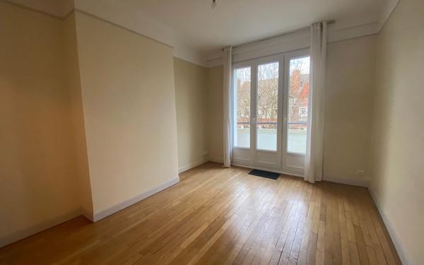 Appartement à louer    3 pièces • 102,27 m2 Calais