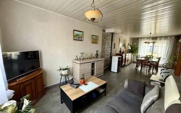 Maison à vendre    4 pièces • 95 m2 Saint-Quentin