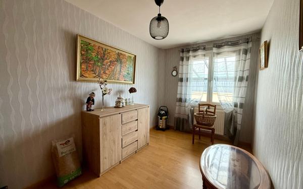 Maison à vendre    4 pièces • 95 m2 Saint-Quentin