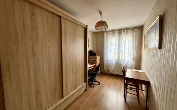 Maison à vendre    4 pièces • 95 m2 Saint-Quentin