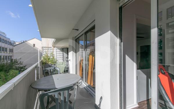 Appartement à vendre    4 pièces • 73,90 m2 Paris 11