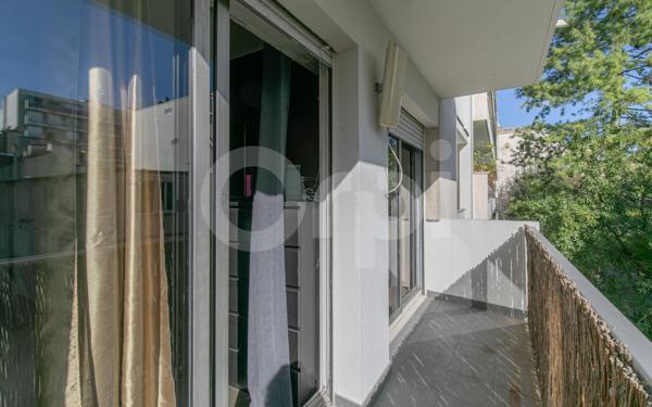 Appartement à vendre    4 pièces • 73,90 m2 Paris 11