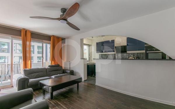 Appartement à vendre    4 pièces • 73,90 m2 Paris 11