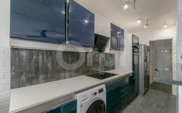 Appartement à vendre    4 pièces • 73,90 m2 Paris 11