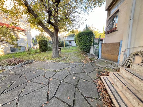 Marseille (13015) Maison T4 de 75 m2 avec jardin de 250m2 et garage