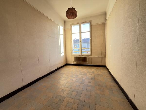 Marseille (13015) Maison T4 de 75 m2 avec jardin de 250m2 et garage