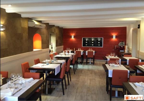 Murs commerciaux comprenant restaurant gastronomique réputé, appartement de fonction et terrain constructible