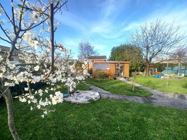 33440 - Maison Ambares Et Lagrave 5 pièces 100 m² A VENDRE 